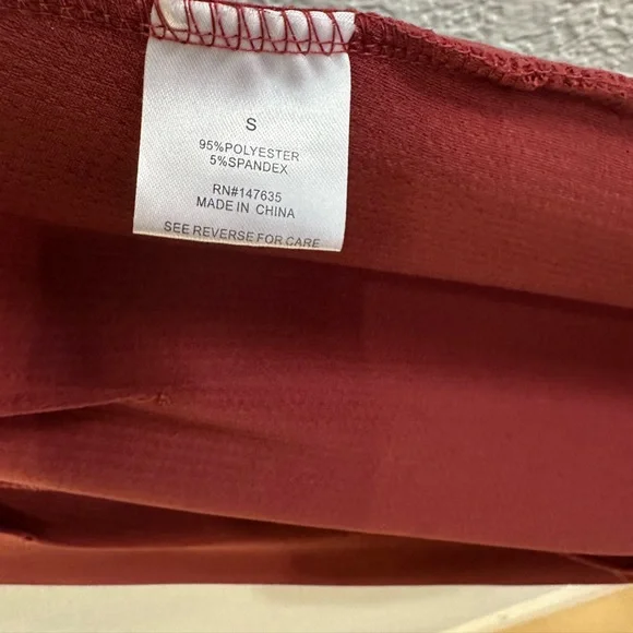 Romeo + Juliet Couture Women’s Burgundy Sleeveless Wide Leg Jumpsuit Size S - Picture 15 of 15